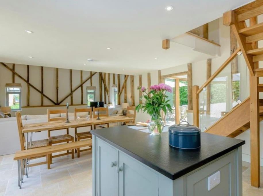 Stride'S Barn Villa Whiteparish Dış mekan fotoğraf